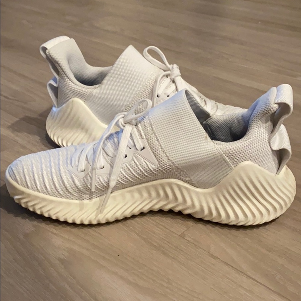 Adidas - Picture 2 of 2